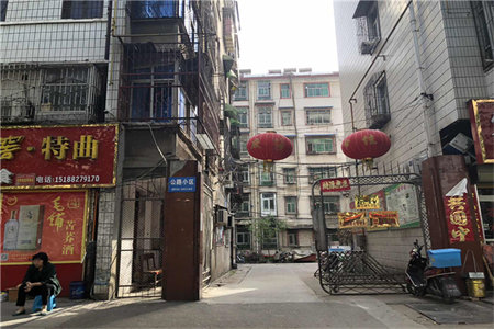 龙都诚通·香榭里3室2厅2卫79万133m2出售